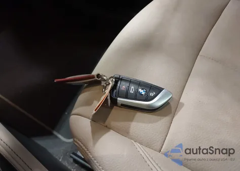 2022 BMW X1 xDrive28I z USA, uszkodzony, nr VIN WBXJG9C07N5U58616